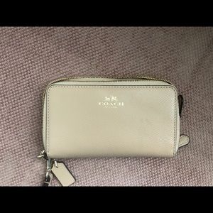 Coach wristlet wallet